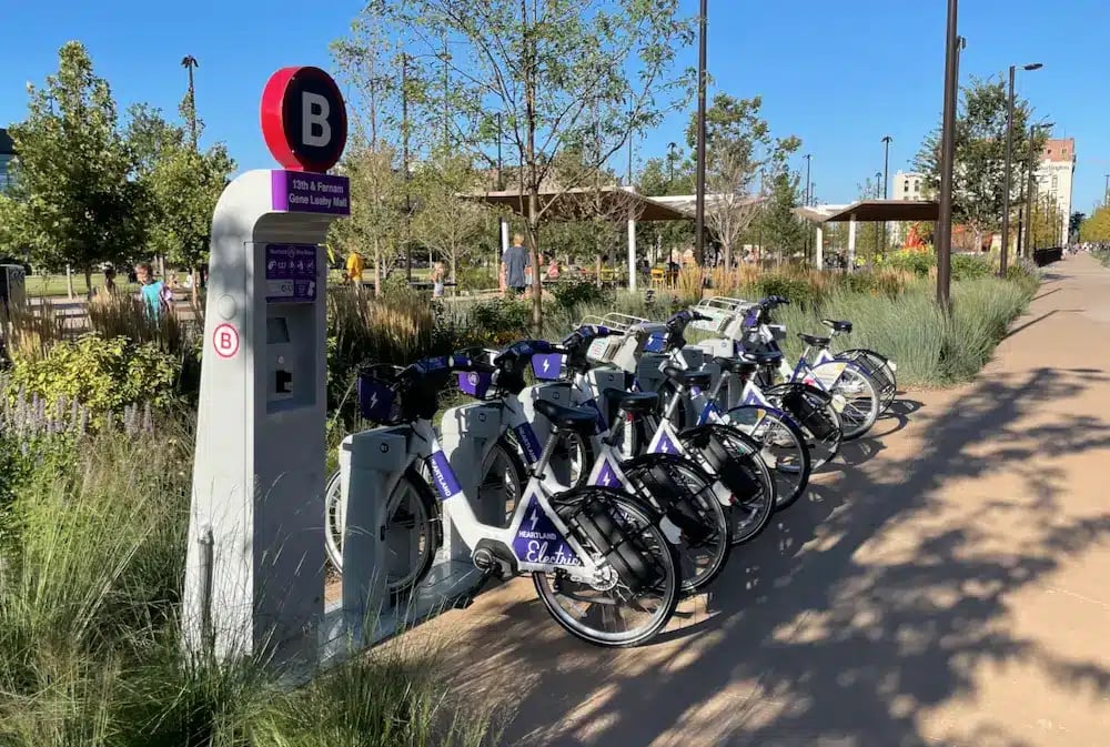 Heartland Bcyle Bike Share at Gene Leahy Mall in Omaha