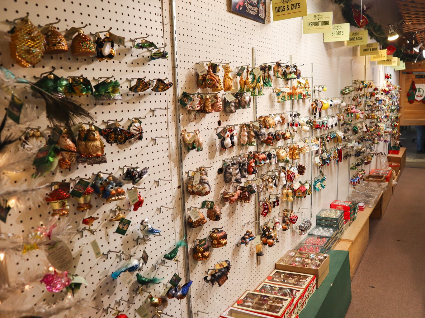 Ornaments - Tannenbaum Christmas Store