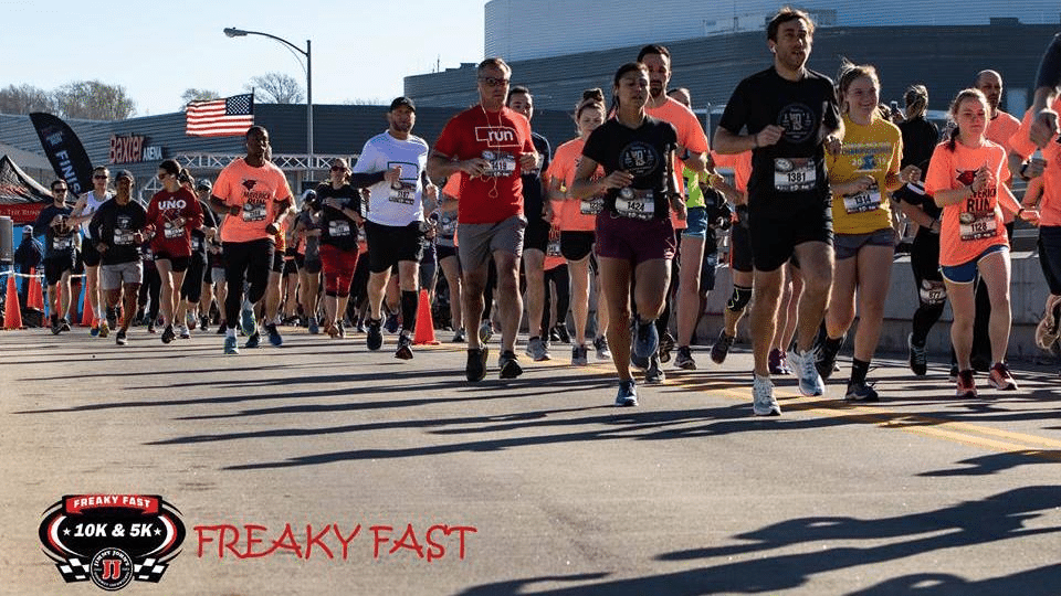 Runners running in the Claussen-Leahy Maverick Run.