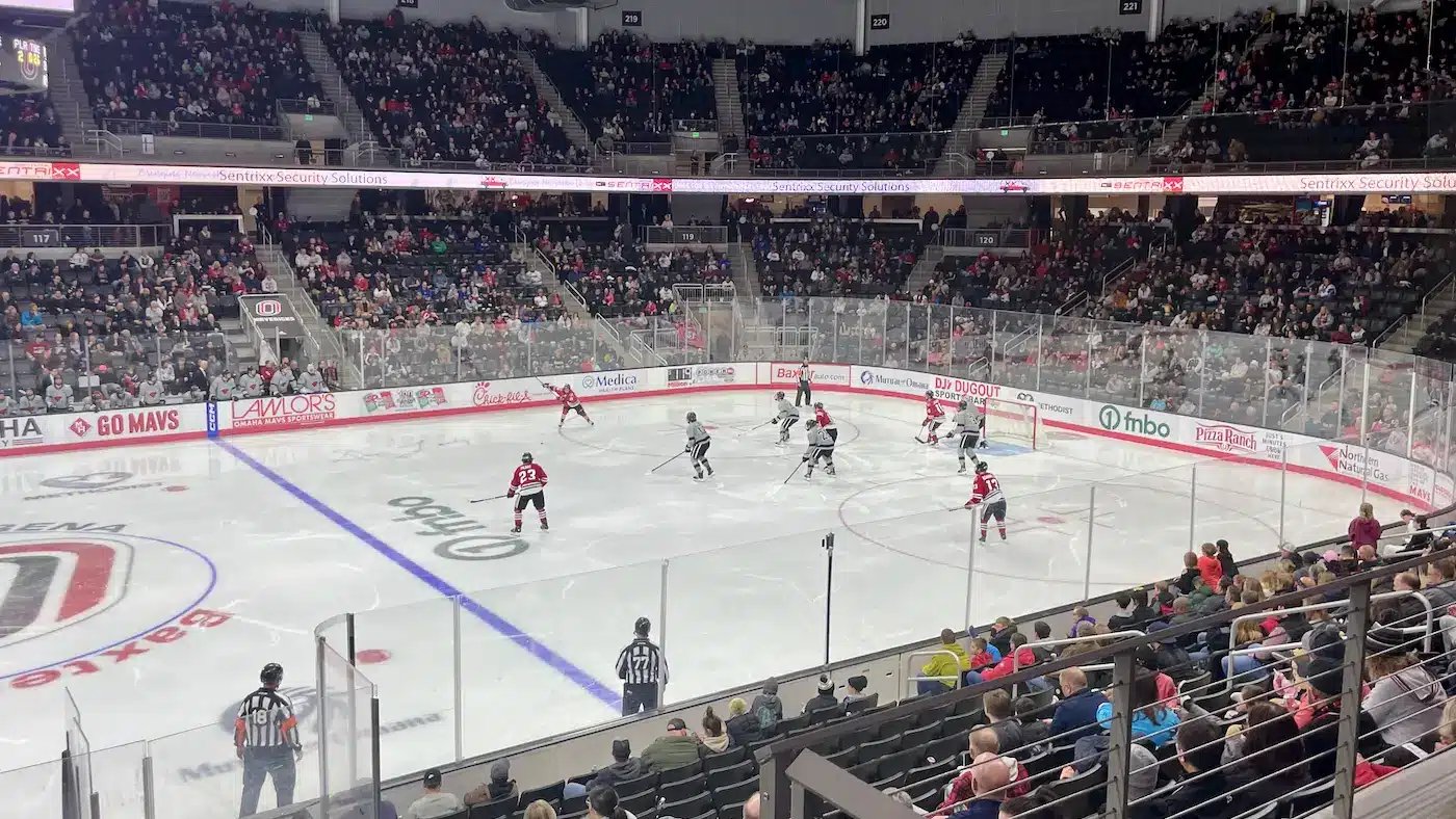 UNO Hockey at Baxter Arena