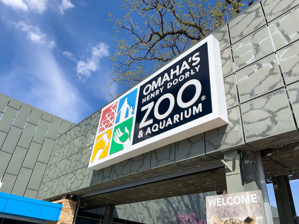 Entrance Sign to Omaha's Henry Doorly Zoo