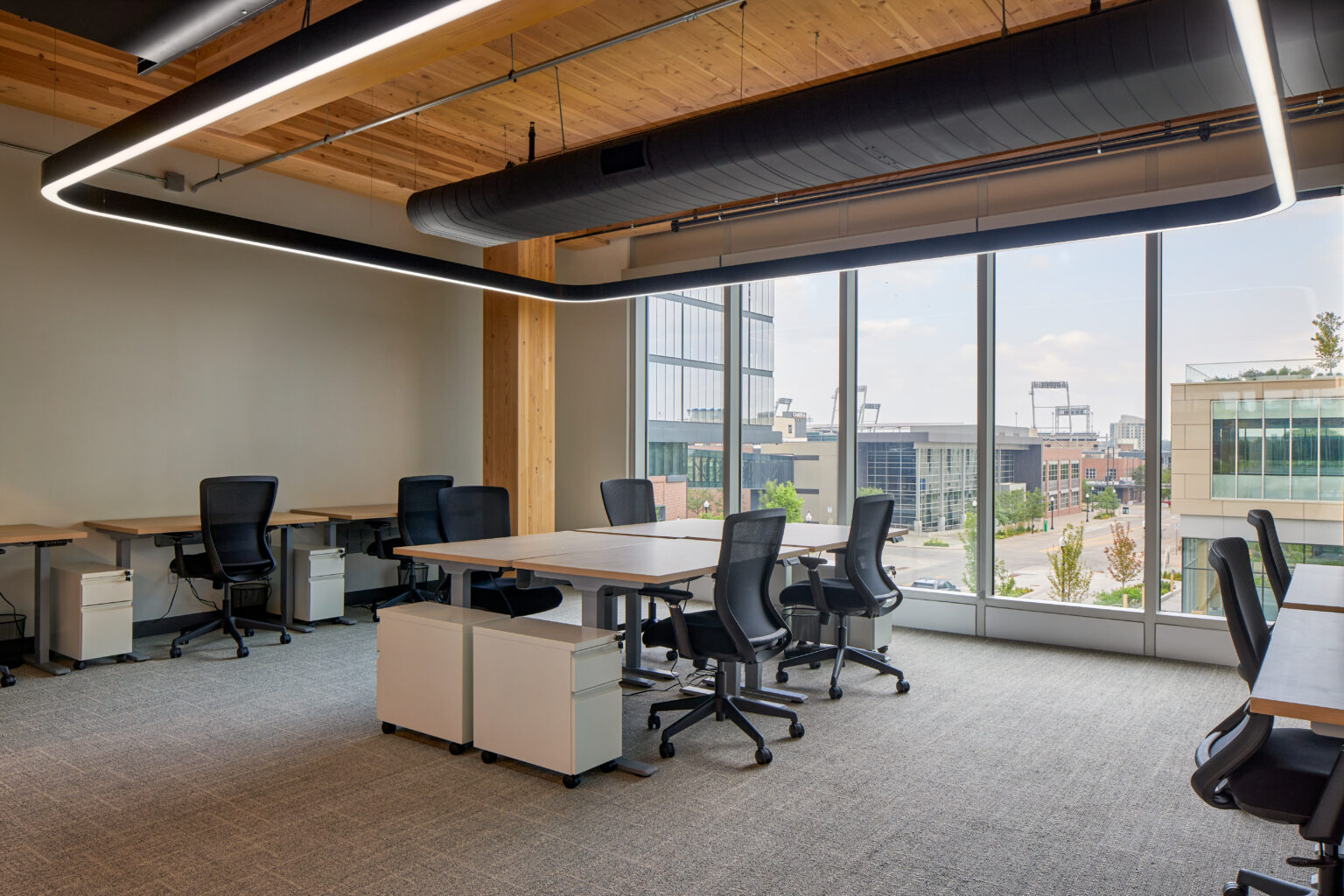 The Root Coworking - Desks